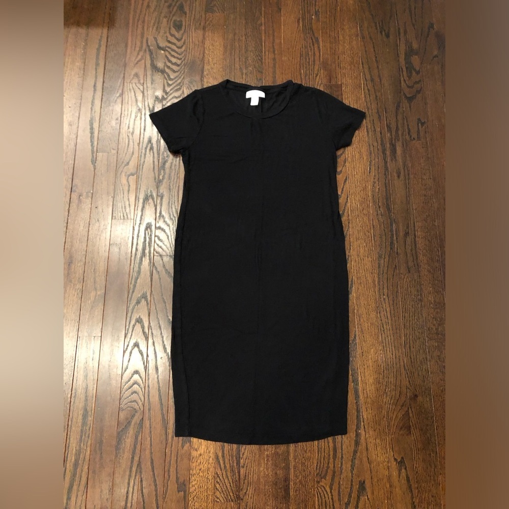 Motherhood Maternity M Black Ribbed Short-Sleeved Knee-Length Sheath Dress - EUC